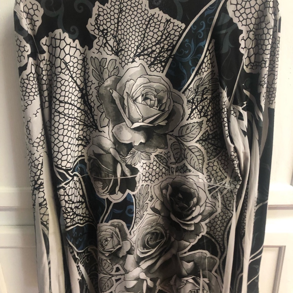 Gorgeous gray and black cardigan size large - Picture 6 of 8